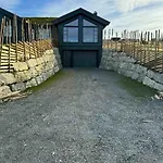New With Views Of Tisleiefjorden Casa de Férias *