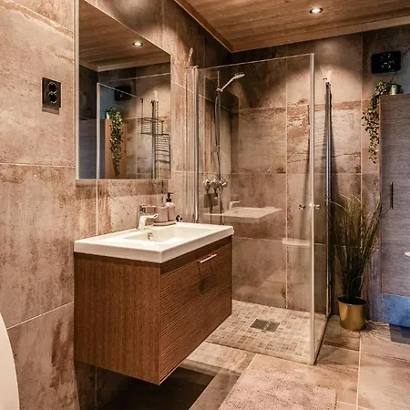Casa vacanze New With Views Of Tisleiefjorden